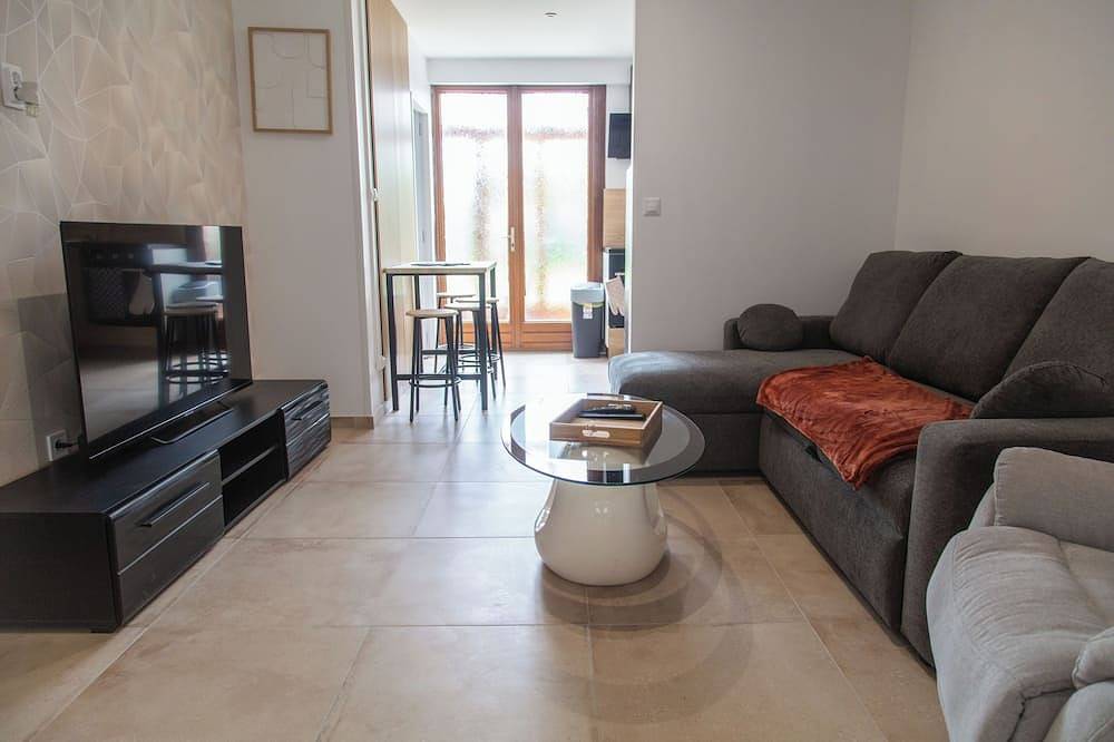 Cozy House Between the City and the Beach with a Private Garden in Dünkirchen, Flanderns Dünenküste