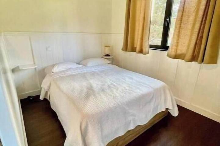 Kleine Berghütte, ruhig, friedlich, zu Fuß zum Golf, Schlafplätze 3 in Santo António da Serra, Madeira