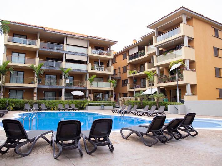 Ferienwohnung für 4 Personen, mit Balkon und Pool