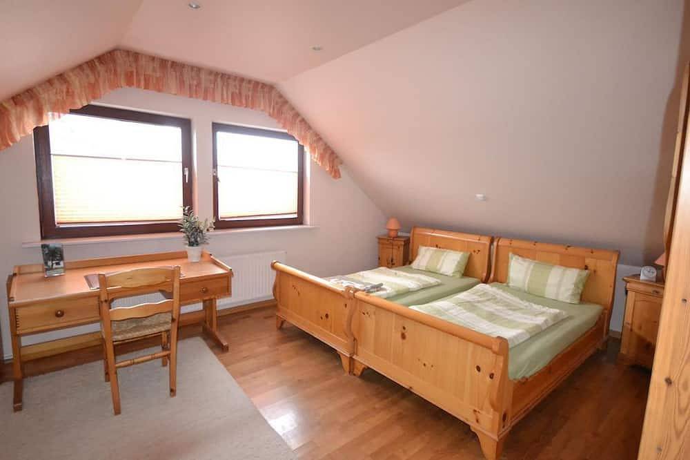 Ganze Wohnung, Haus hinter dem silbernen Zaun - Ferienwohnung/2 Schlafräume/Dusche, Wc in Mölln, Kreis Herzogtum Lauenburg