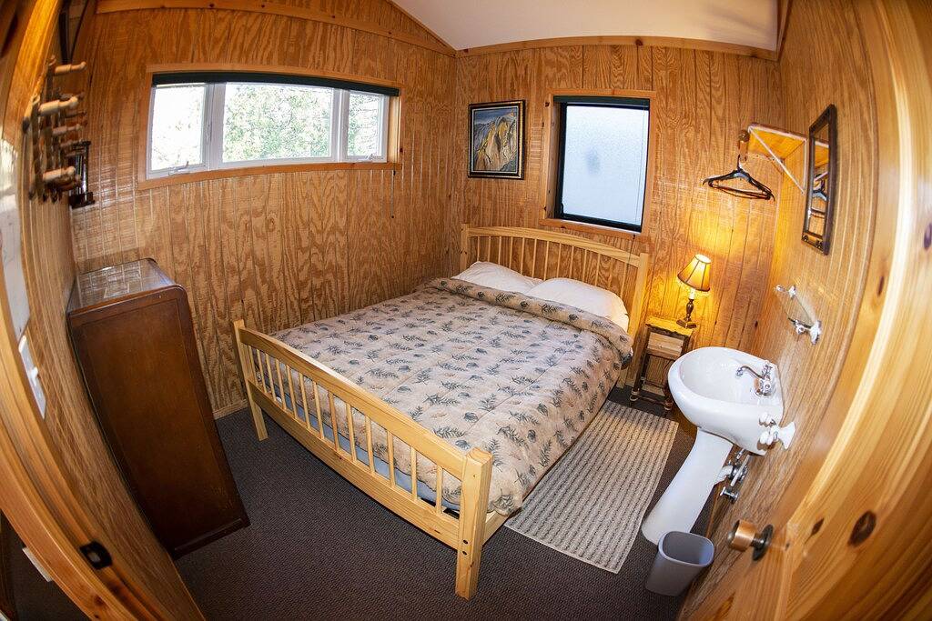 Yosemite Riverside Retreat - Gorgeous Views! Wood burning Stove! in Wawona, Mariposa County