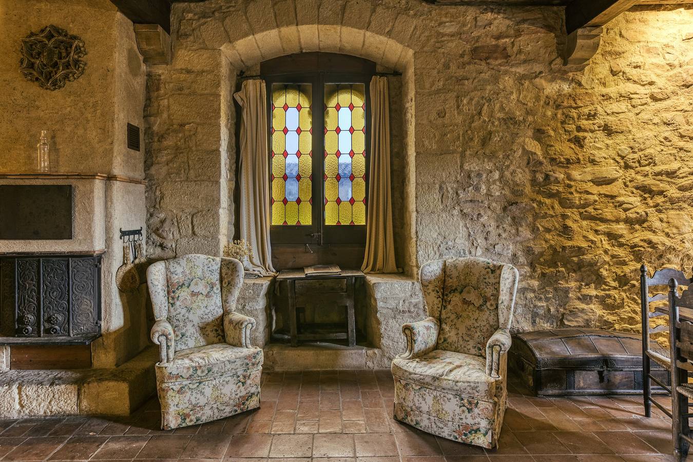 Castle 'Castell De Palau Sator' with Mountain View, Wi-Fi and Air Conditioning in Palau-sator, Costa Brava