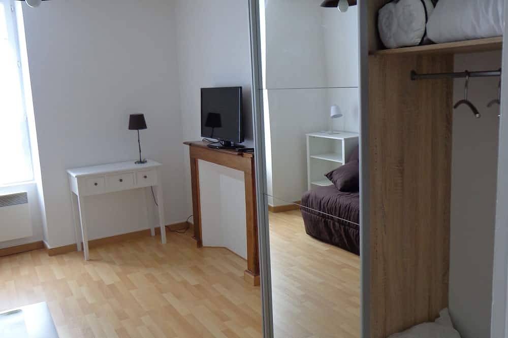 Ganze Wohnung, Apartment für 2 Personen im Zentrum eines \"großen Dorfes auf dem Land\" in Guéret, Guéret und Umgebung