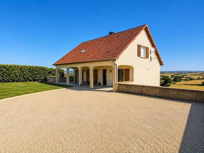 Location de vacances pour 15 personnes, avec Terrasse et Jardin ainsi que Vue sur le lac et Vue dans Saint-Micaud