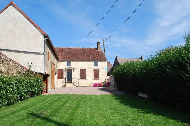 Gîte pour 6 personnes, avec terrasse et jardin à Colméry
