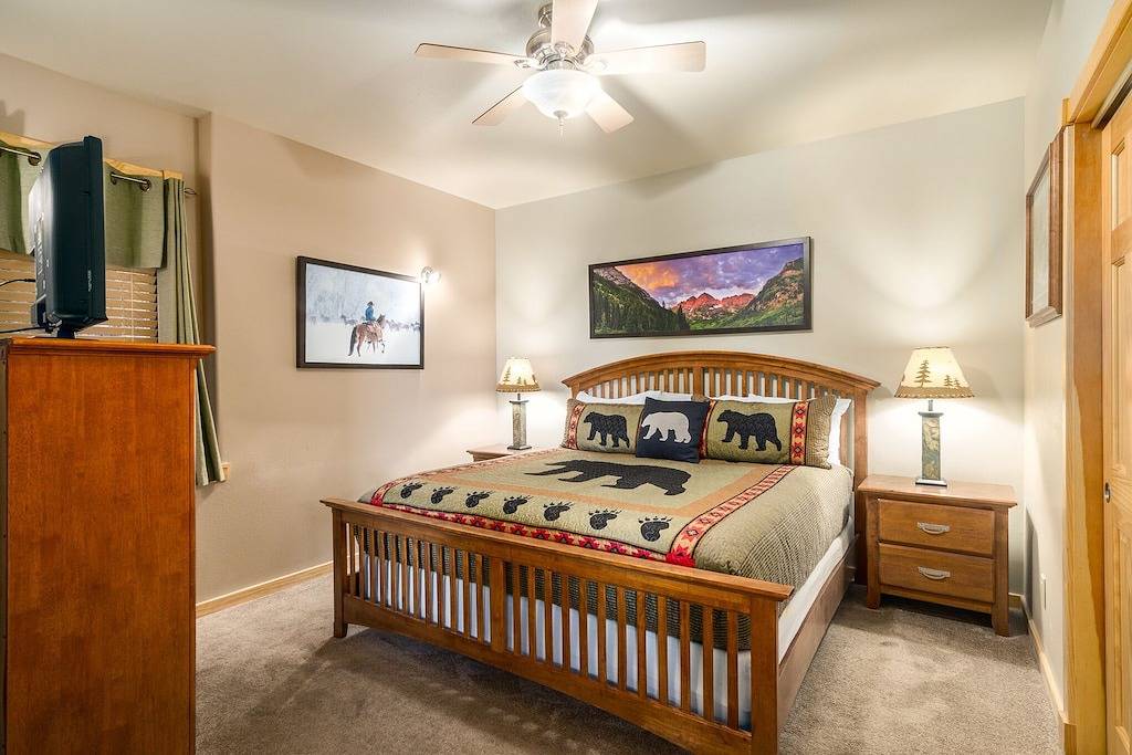 Ogallala Peak W/ Hot Tub and A/C at Mary's Lake! in Estes Park, Larimer County