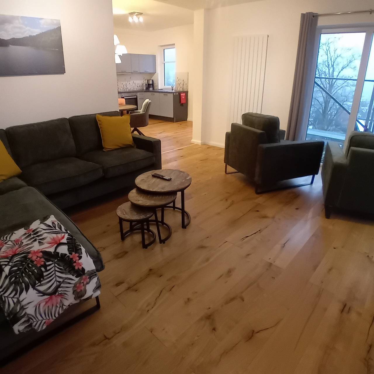 Ganze Wohnung, Ferienwohnung 'C' mit Bergblick, Gemeinschaftsgarten und Wi-Fi in Lauscha, Rennsteig