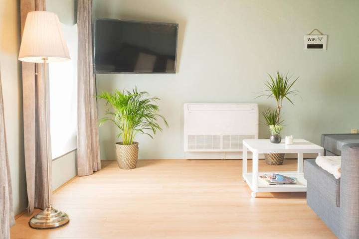 Gîte pour 2 personnes, avec jardin ainsi que terrasse et jacuzzi à La Roche-en-Ardenne - 4