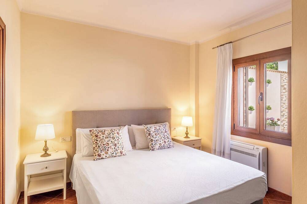 Can Roca. House in the heart of Mallorca in Petra, Majorca Center