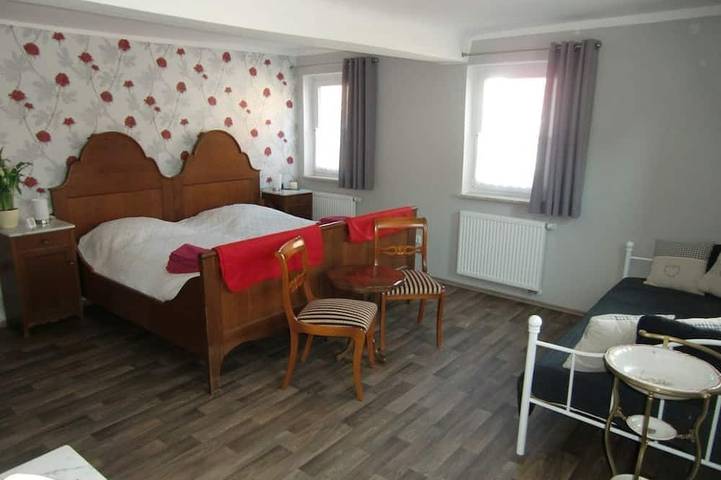 Großes Ferienhaus mit barrierefreiem Eg (5 Ferienhaussterne) in Stadtlauringen, Rhön-Bayern