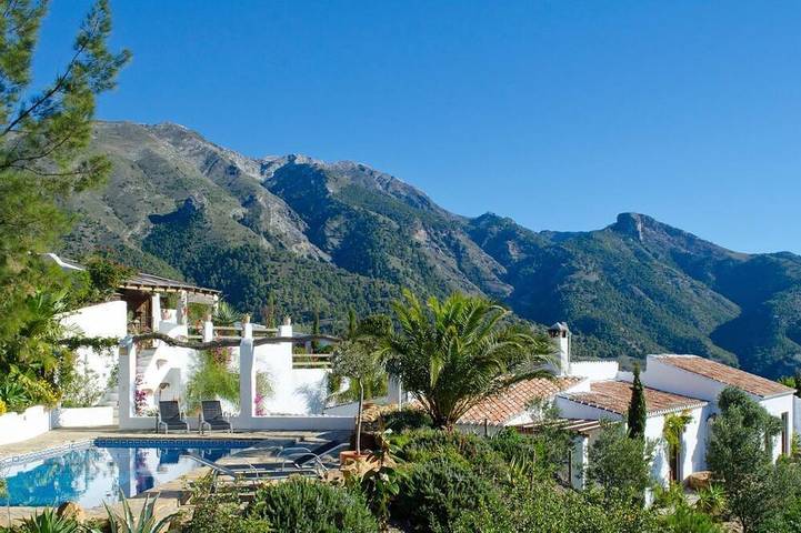Casa rural para 6 personas, con jardín, Se admiten mascotas en Canillas de Aceituno