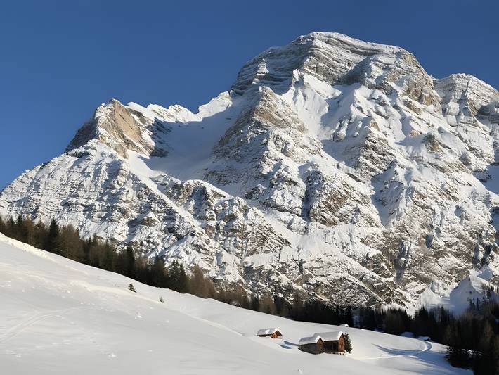 Appartement entier, Appartement « Wirthof 3 » avec vue sur la montagne, terrasse partagée et Wi-Fi in La Valle, Dolomiti Superski