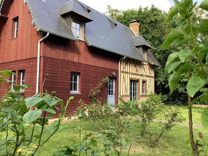 Location de vacances pour 6 personnes, avec Jacuzzi et Terrasse ainsi que Jardin et Vue à Le Brévedent