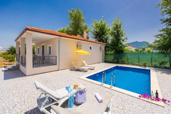 Villa für 4 Personen, mit Garten und Terrasse - 1