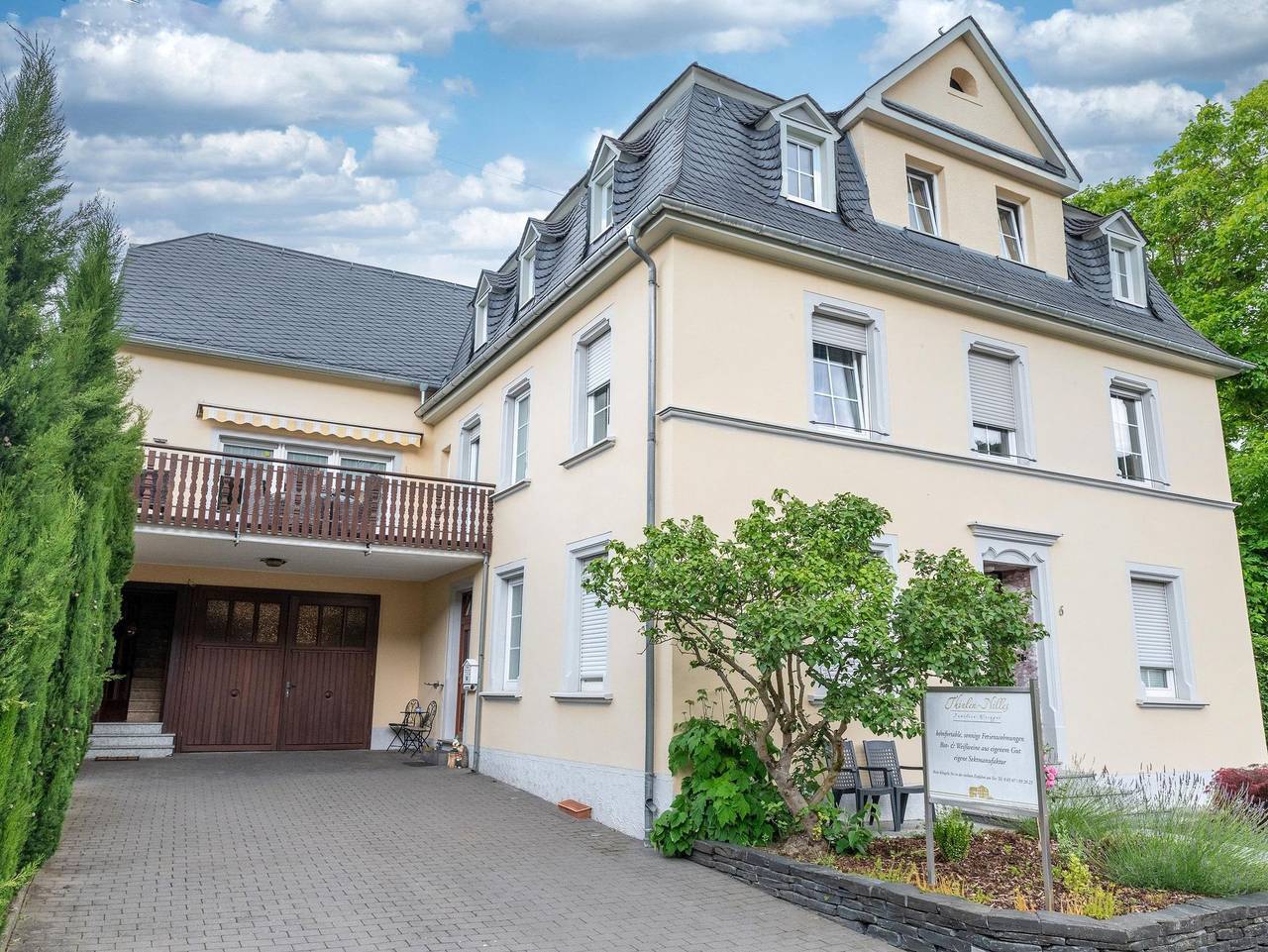 Ganze Ferienwohnung, Ferienwohnung Weingut Thielen-Nilles - Ferienwohnung Altärchen in Minheim, Bernkastel-Kues & Umgebung