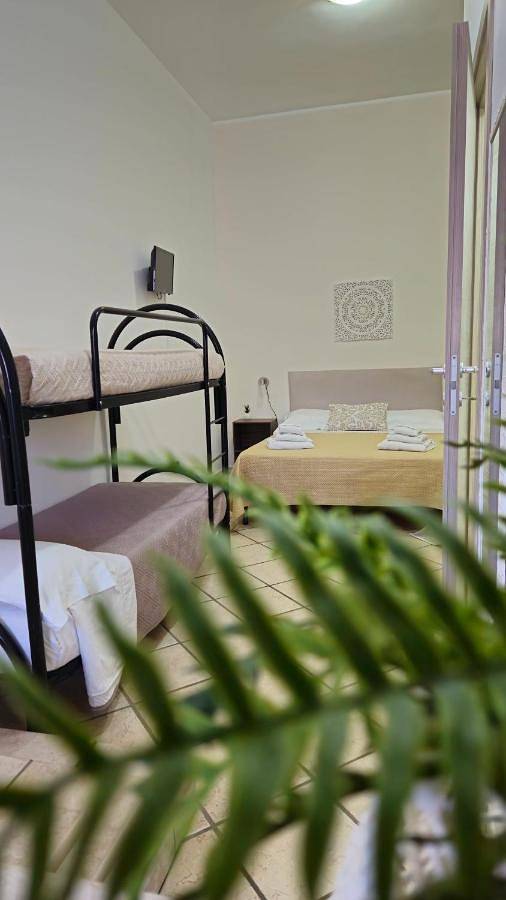 Location de vacances pour 4 personnes, avec vue et jardin à Ugento - 4