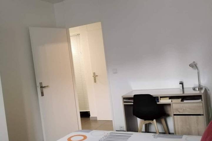 Appartement entier, Talence  Très Bel appartement  T3  avec  2 chambres au Rdc Fibre et Wifi in Talence, Région de Bordeaux