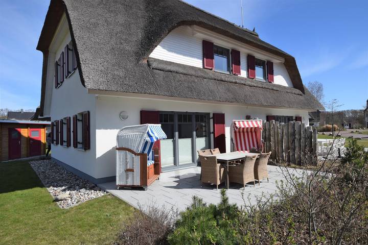 Ferienhaus für 7 Personen, mit Balkon und Terrasse sowie Garten und Sauna in Tarnewitz