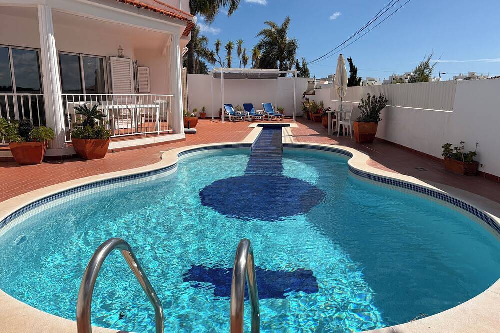 Casa vacanza a Algarve Central a partire da 363€ a notte