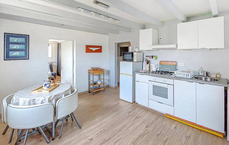 Appartement de vacances entier, Charmant appartement près du bord de mer et du centre-ville, avec jardin et parking in Pleubian, Côte de Granit Rose