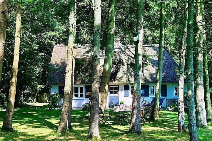 Ferienhaus für 4 Personen, mit Garten und Sauna sowie Terrasse in Rabenkirchen-Faulück