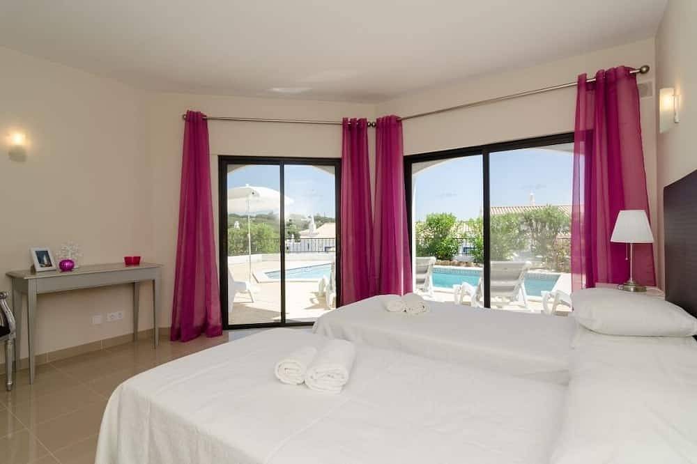 Villa mit eigenem Pool in Quinta do Lago, Almancil