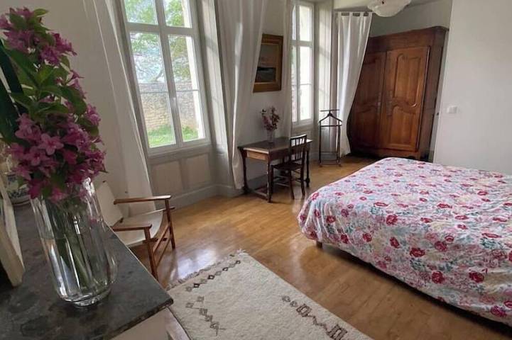 Gîte pour 6 personnes, avec jardin à Saint-Romain-de-Benet - 4