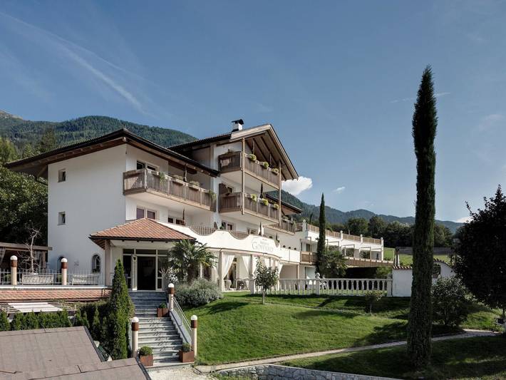 Ganze Ferienwohnung, Landpalais Goyenhof - Landhaus-Suite-Appartement in Schenna, Passeiertal