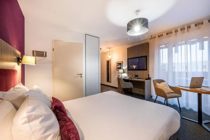 Location de vacances pour 2 personnes, avec piscine à Mérignac - 4