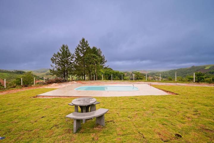 Casas e apartamentos de temporada para 2 pessoas, com jardim e piscina, com animais de estimação em Piedade