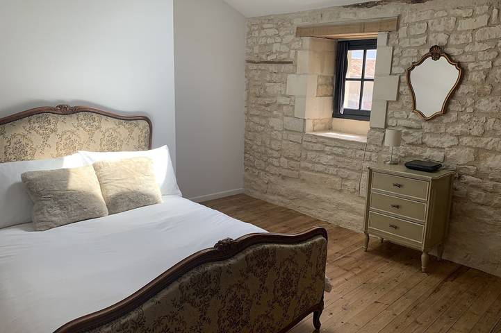 Gîte des Ruches, gîte paisible et chaleureux 1 chambre avec piscine in Chives, Région de Saint-Jean-d'Angély