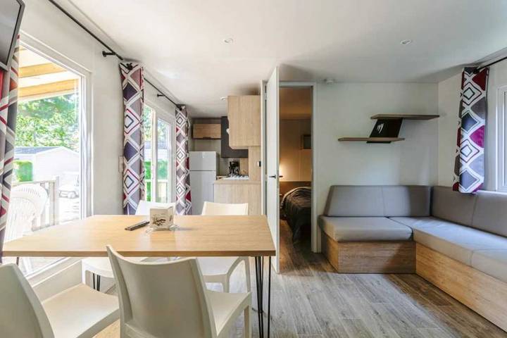 Mobil home pour 6 personnes, avec bassin pour enfant dans Plage naturiste (Olonne-sur-Mer) - 3