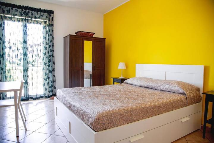 Casa vacanza per 2 persone, con panorama e balcone a San Gregorio di Catania
