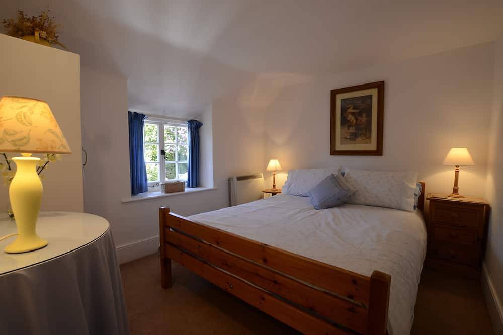 Character stone cottage walking distance from the World Heritage Jurassic Coast in Dorset