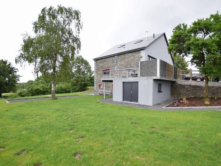 Maison de vacances pour 15 personnes, avec Terrasse ainsi que Jardin et Sauna à Bastogne