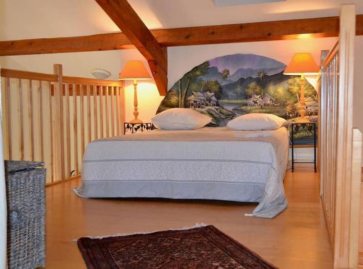 Location de vacances pour 4 personnes, avec jardin ainsi que piscine et terrasse à Mazeyrat-d'Allier - 2