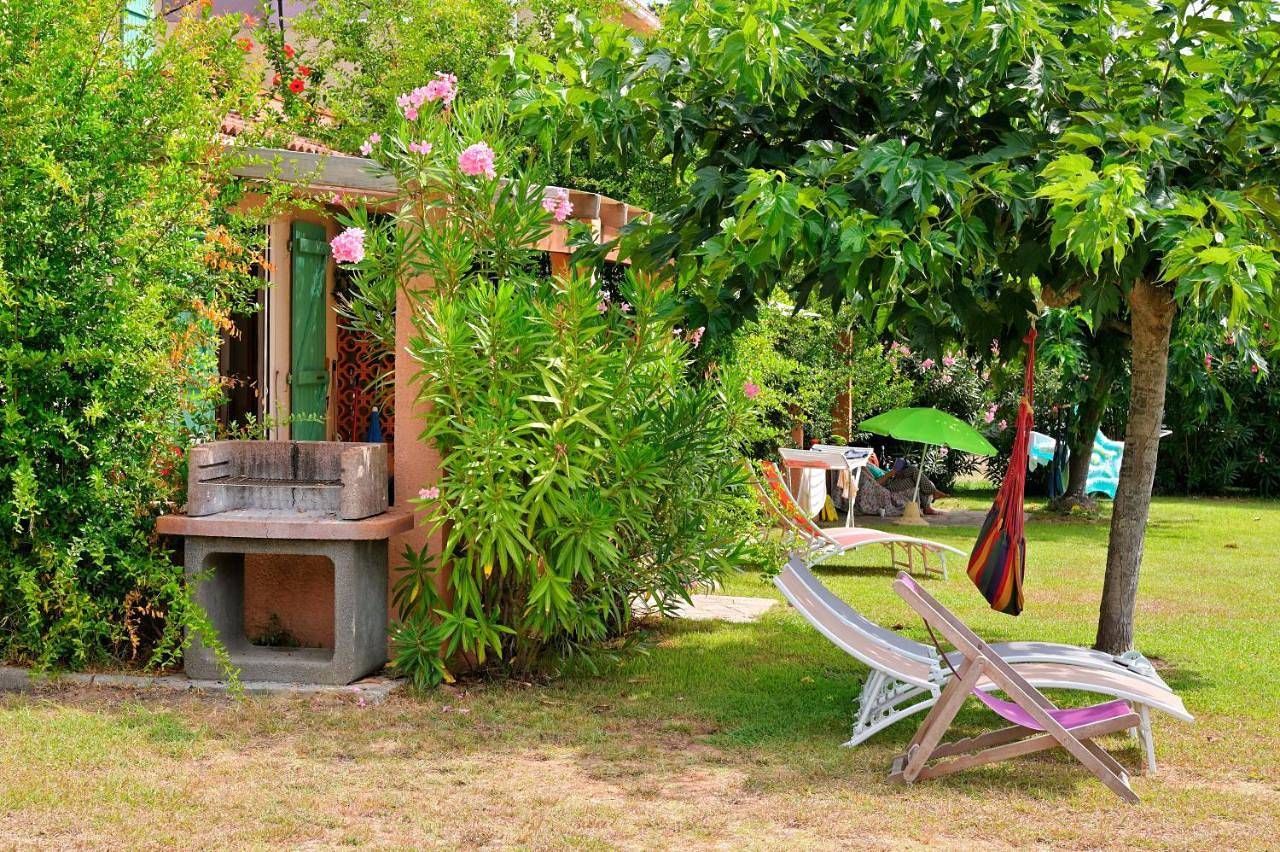 Pinea Mare in Poggio-Mezzana, Corte und Umgebung