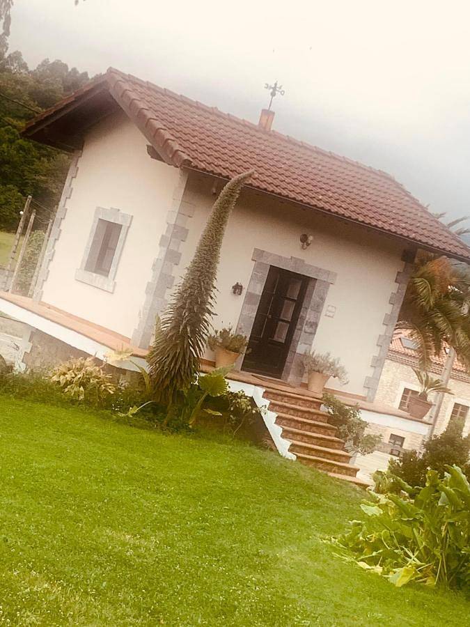 Chalet para 2 personas, con jardín y vistas, Se admiten mascotas en Costa Oriental Asturiana - 2