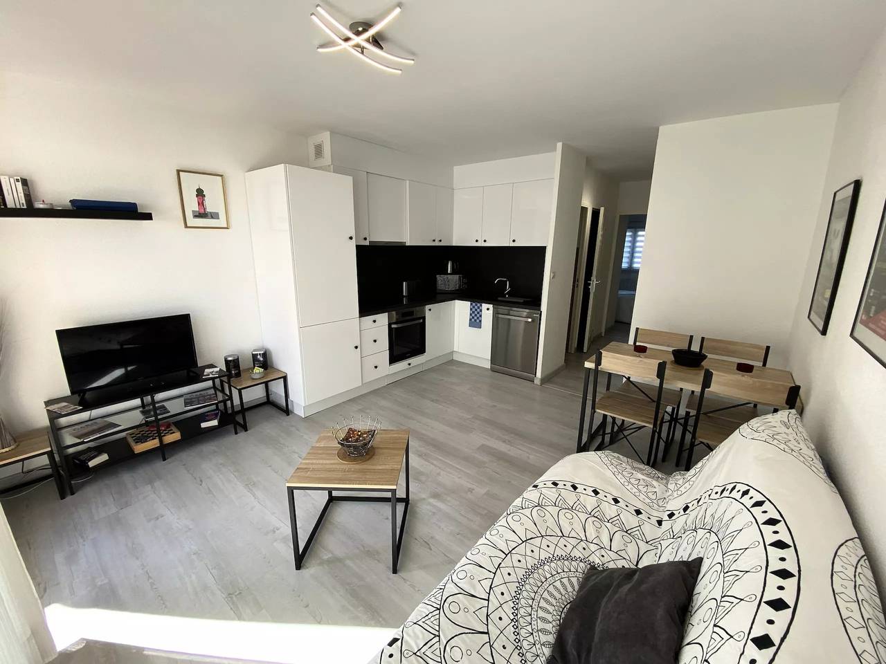 Appartement entier, Sol-y-Days le Baroncelli, Appartement vue mer avec parking in Le Grau-du-Roi, Côte d'Améthyste