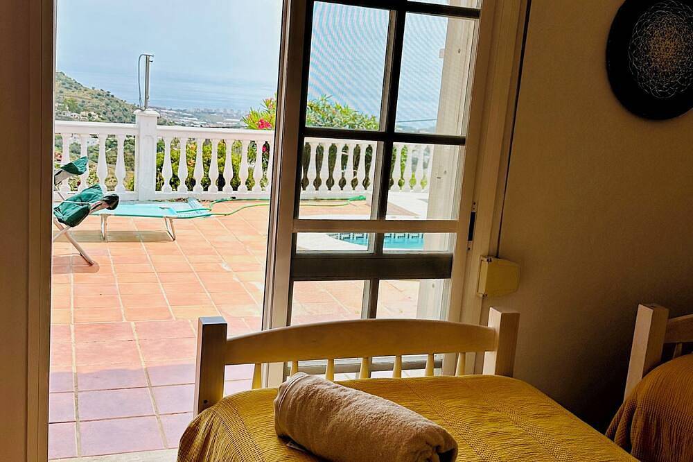 Villa Benamar. Tranquility and views in Torrox Pueblo, Torrox