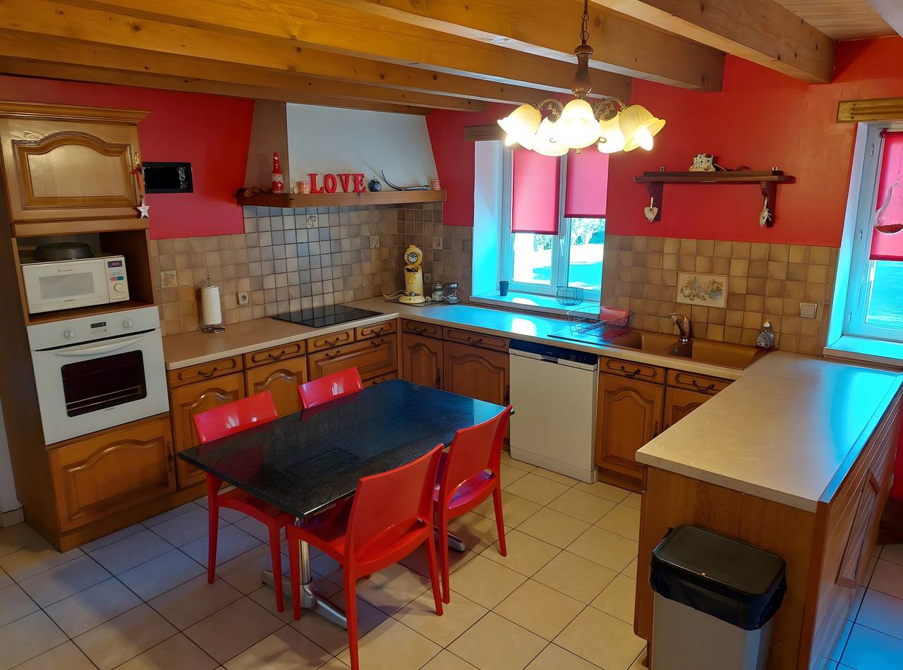 Casa de vacaciones 'Chez Philippe' con vistas a la montaña, jardín privado y Wi-Fi in Campan, Altos Pirineos