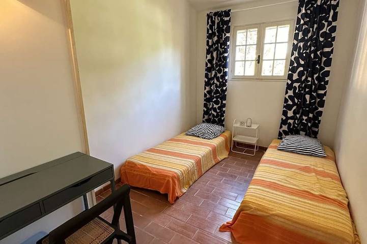 Location de vacances pour 5 personnes, avec jardin dans Plage de Gigaro - 2