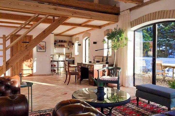Ferienhaus für 3 Personen, mit Balkon und Garten in Jabel