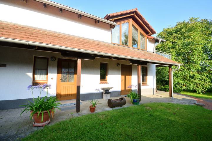 Ferienwohnung für 3 Personen, mit Ausblick und Garten, kinderfreundlich in Mecklenburg-Schwerin - 2