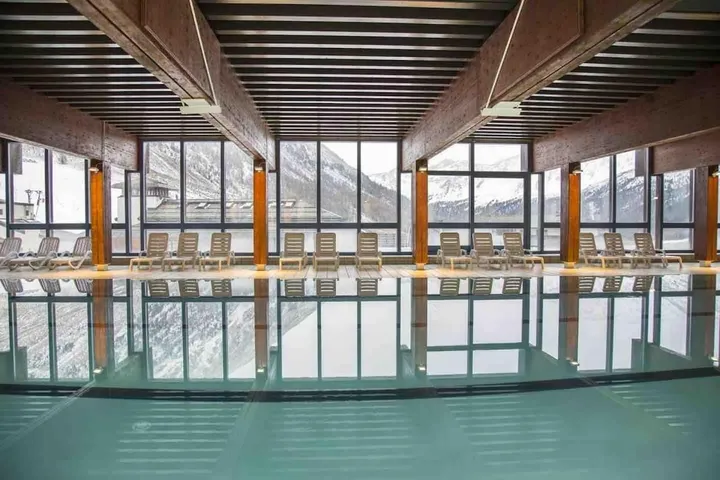 Ferienwohnung für 4 Personen, mit Balkon und Whirlpool sowie Pool und Sauna - 1