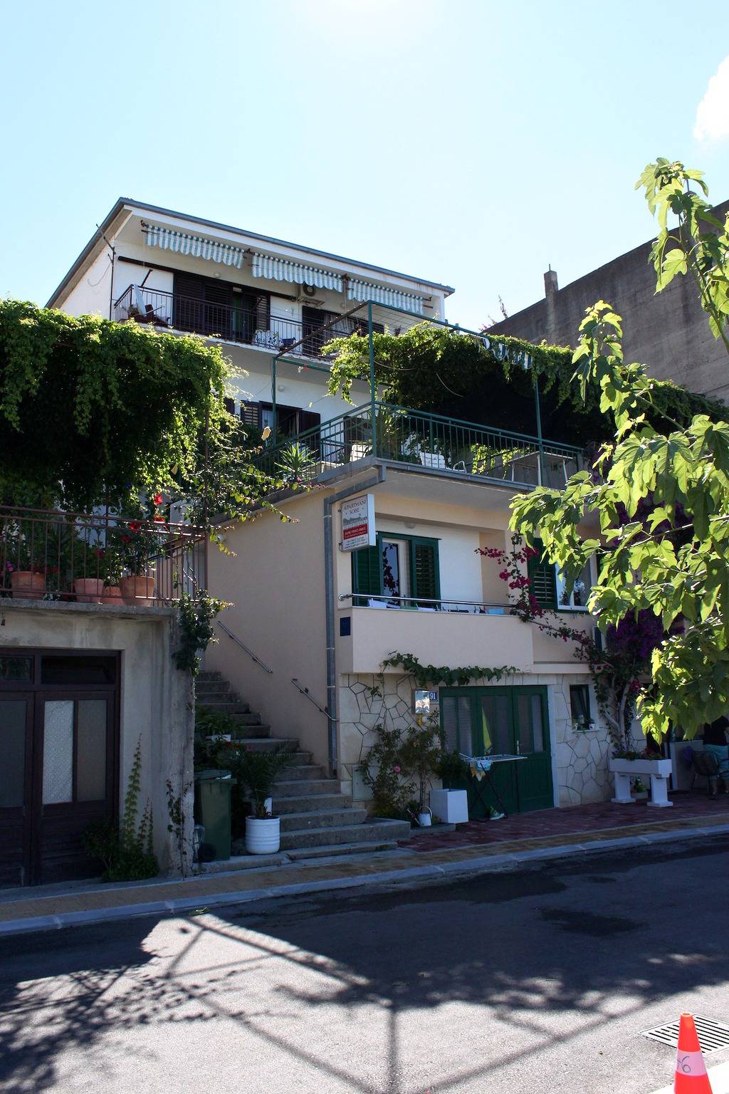 Ganze Wohnung, Studio Appartement mit Terrasse und Meerblick Podgora, Makarska As-6836-b in Podgora, Makarska Riviera