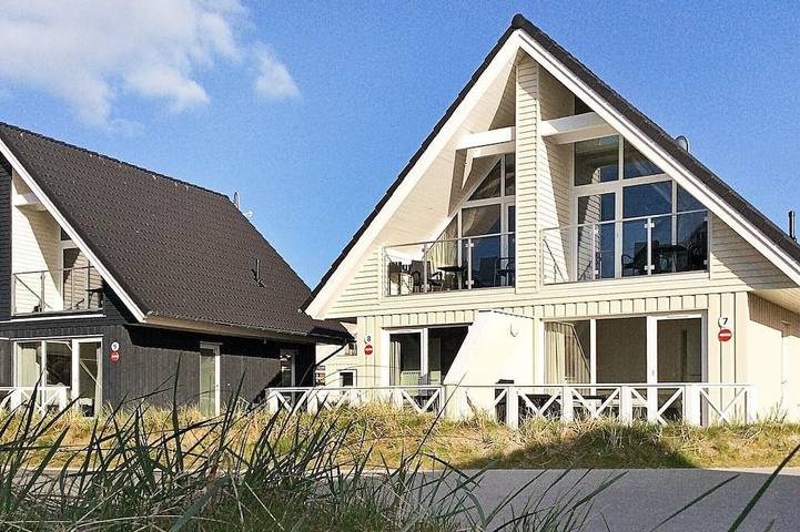 Ferienhaus für 6 Personen, mit Balkon und Whirlpool sowie Terrasse und Sauna