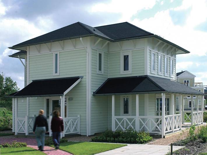 Villa for 10 people, with yard and sauna, kid friendly in South Holland