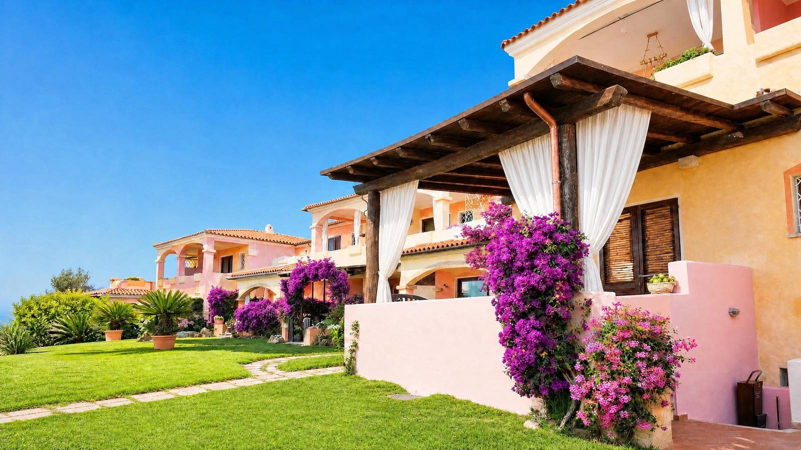 Appartamento intero, Appartamento 'Sole' con Vista Mare, Terrazza Privata e Aria Condizionata in Cannigione, Arzachena