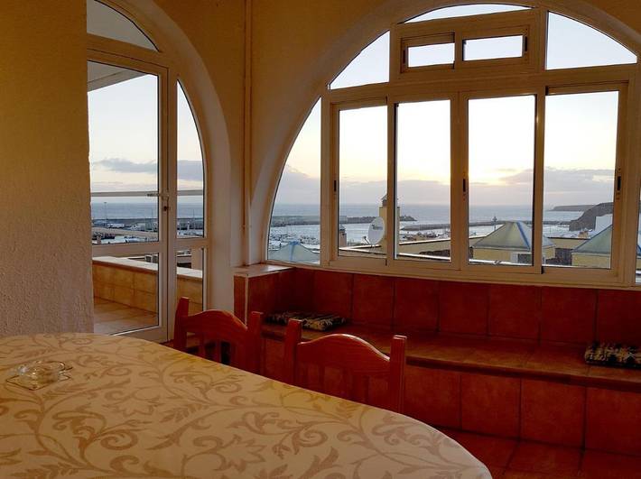 Ferienwohnung für 4 Personen, mit Balkon und Terrasse sowie Ausblick